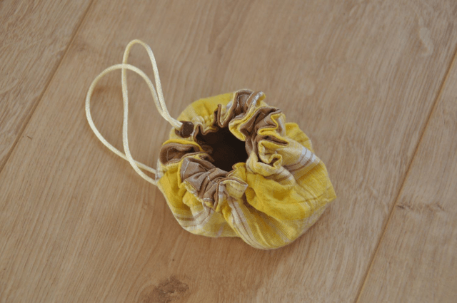 Pochette bourse -- Jaune carreau