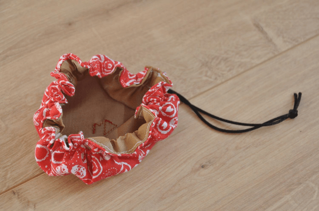 Pochette bourse -- Rouge-coeur