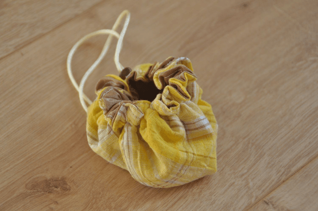 Pochette bourse -- Jaune carreau