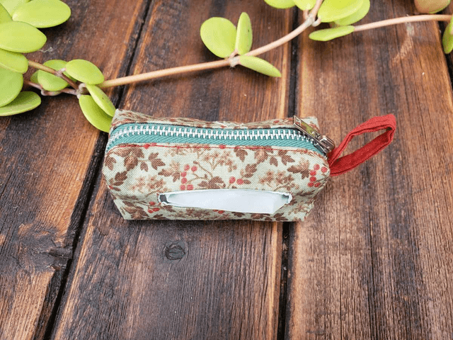 Pochette pour sacs à crottes