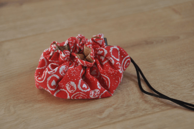 Pochette bourse -- Rouge-coeur